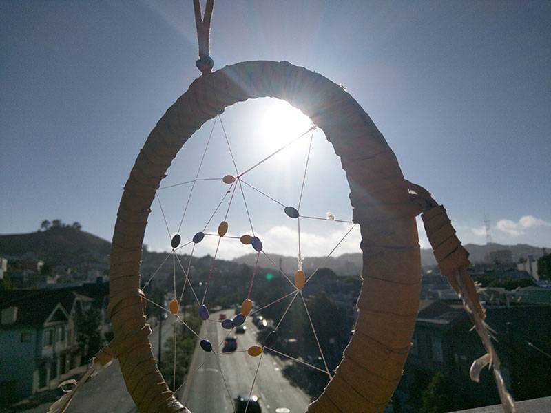 File:Dreamcatcher-on-overpass.jpg