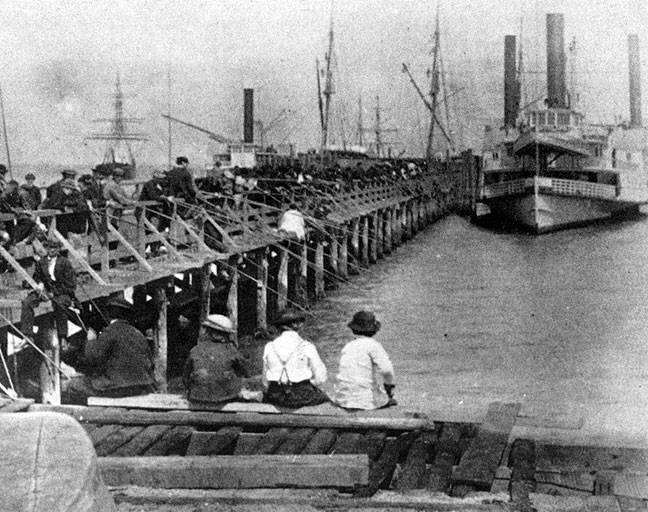 Smelt-fishing-from-Long-Bridge-1869.jpg