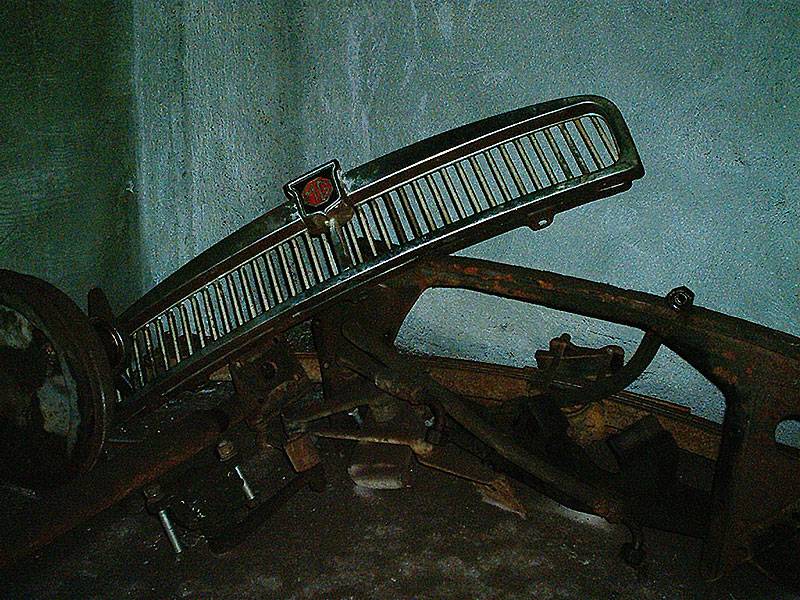 File:Grille Shocks RadSupport.jpg
