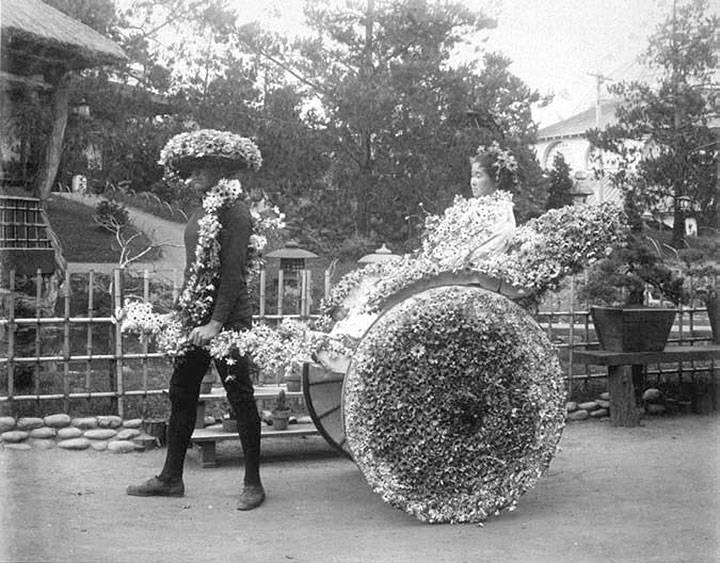 File:1894-Fair White-rickshaw-puller.jpg