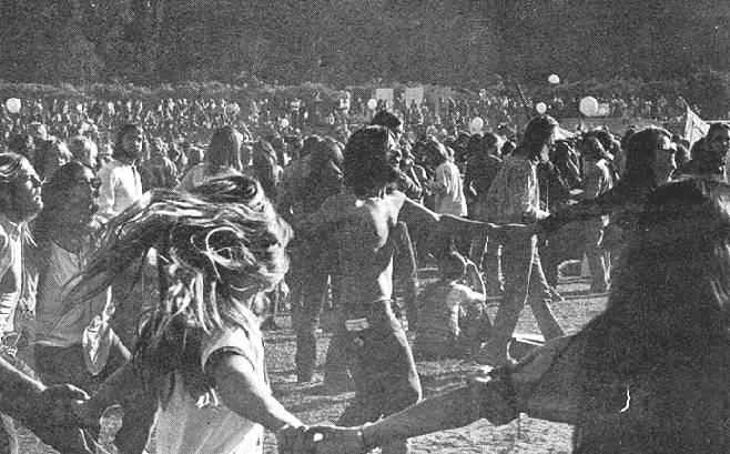 File:Ggpk$ggpk-dancing-at-1971-demo.jpg