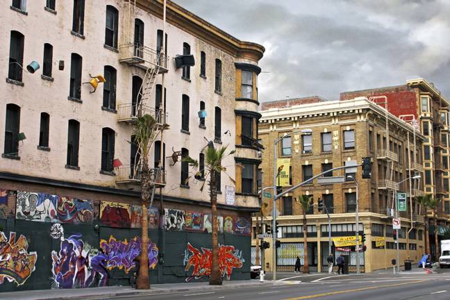 File:6th-&-Howard.jpg