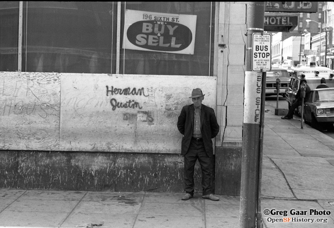 File:Bus Stop Howard & 6th wnp72.181.jpg