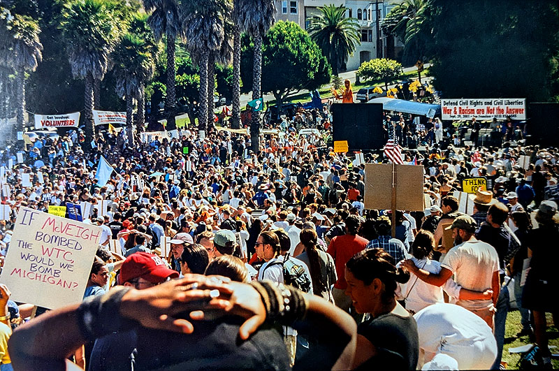 File:Dolores-Park-proteset-9-29-01-McVeigh-bombed-sign phone.jpg