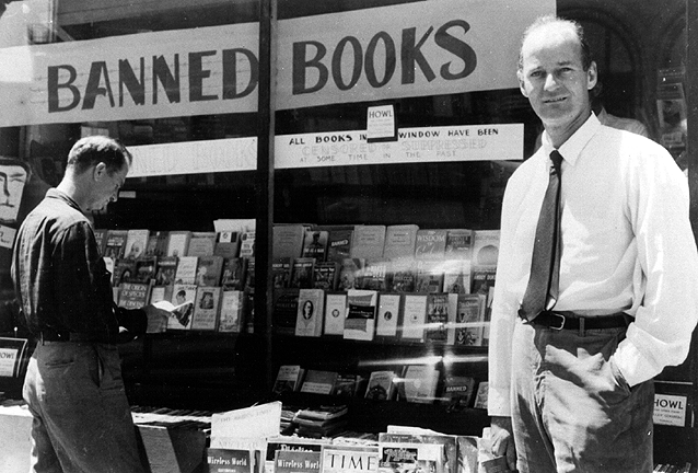 Ferlinghetti in front of store c 1955.gif