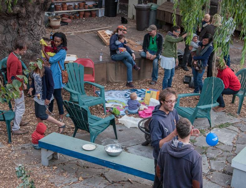 File:Jaramillo communal living Picture 4.jpg