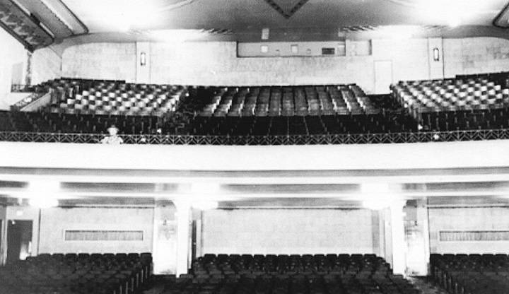 File:Palace-Theater-balcony-seating.jpg