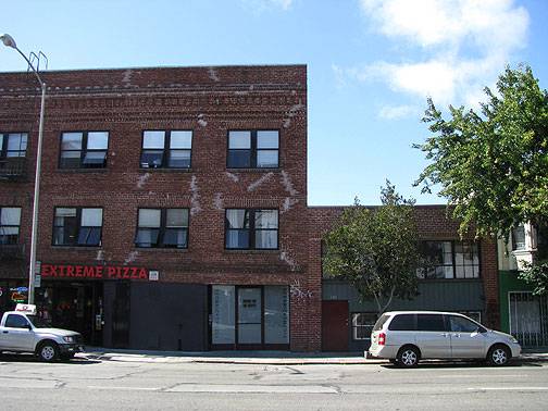File:Extreme-pizza-on-folsom 1609.jpg