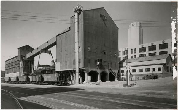 File:Cement factory 167 Alabama May 13 1948 AAZ-1705.jpg