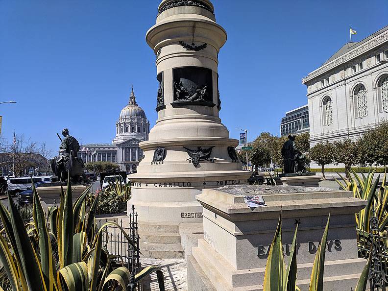 File:Early-Days-monument-removed 20180919 115809.jpg