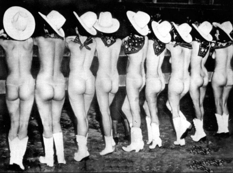 File:Sally-rand naked-butts.jpg