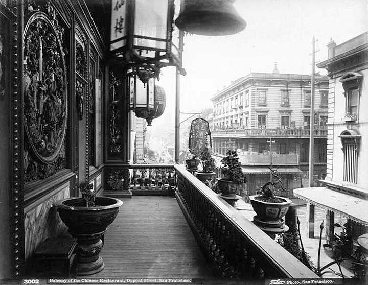 File:Balcony-of-Chinese-restaurant.jpg