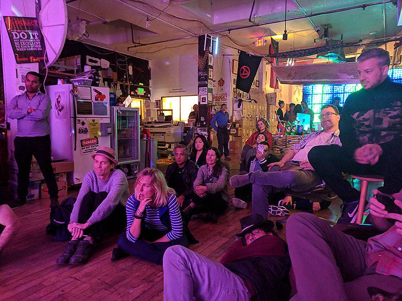 File:Crowd-at-noisebridge 20181006 192539.jpg