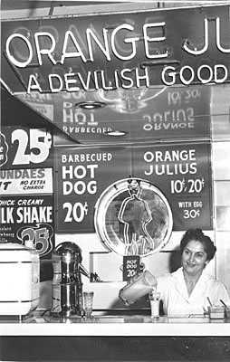 File:Orange julius-AAC-6873.jpeg