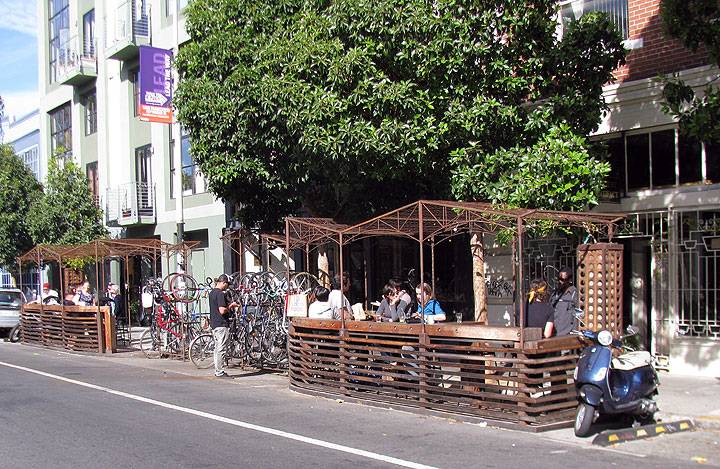 File:Parklet-4-barrell 0259.jpg