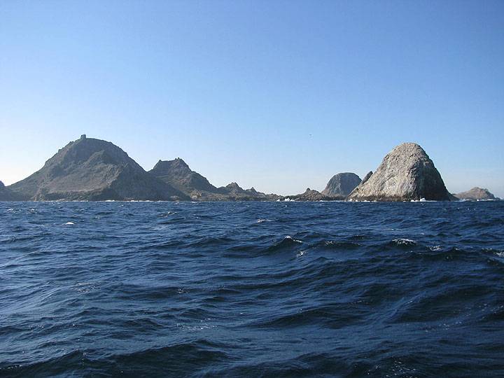 File:Farallones-from-northwest-2007 5367.jpg