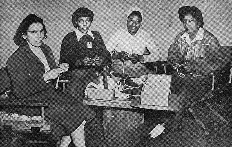 File:GrommentMaids.jpg