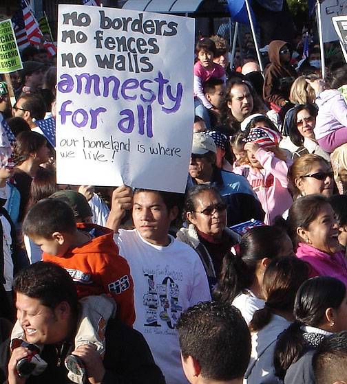 Amnesty-sign-at-immigrant-march-april-10-06 2305.jpg
