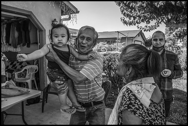 File:Dnb filipino farmworkers 12.jpg