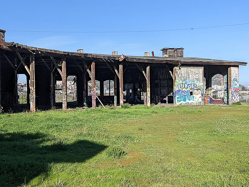 File:Sp-roundhouse 20220119 232328302.jpg