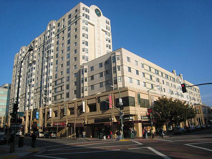 File:View of Pacific Renaissance Plaza.jpg