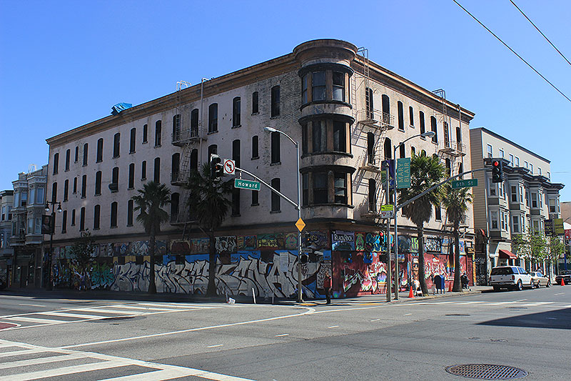 File:Defenestration-2014 2612.jpg