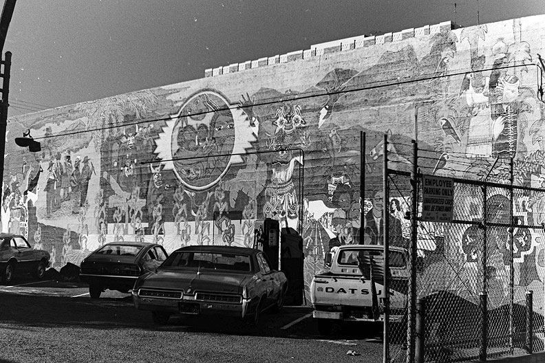 File:LatinoAmerica-mural-bw Henry-Baca-1980.jpg
