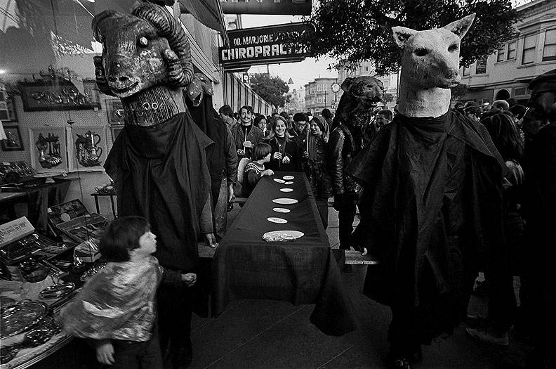 File:Death-of-money-march-on-Haight-Street blitzlift.jpg