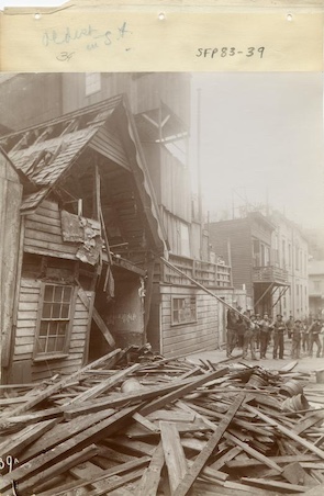 File:Pulling down building Chinatown demolition.jpg