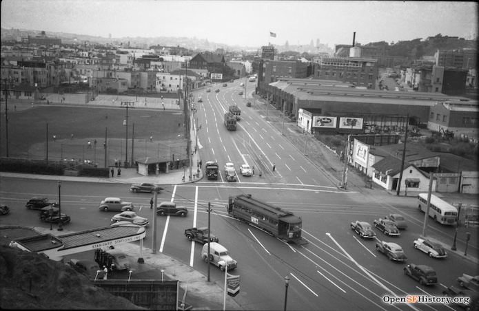 File:Cesar Chavez and Potrero wnp14.12499.jpg
