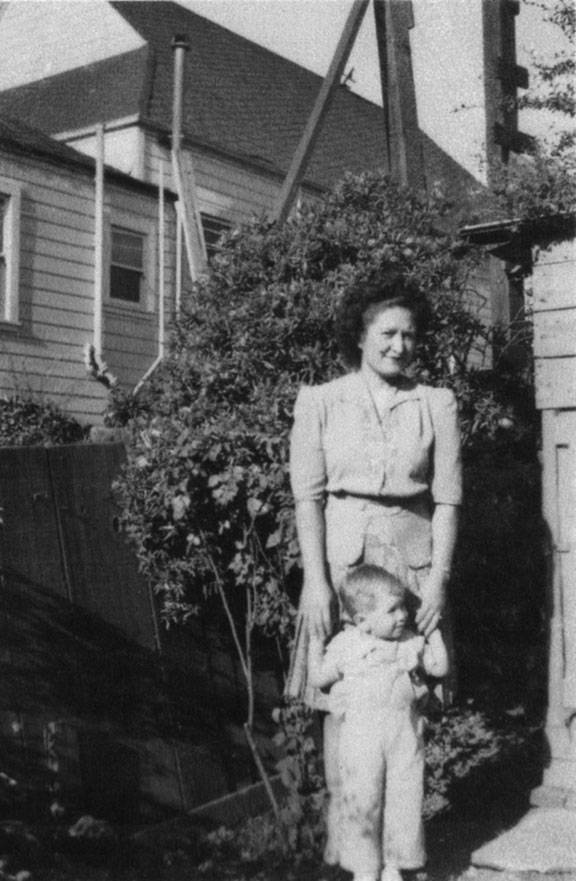 Lillian-Firpo-and-Ron-1946.jpg