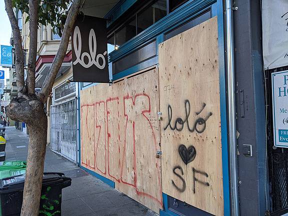 File:Lolo-boarded-up 20200319 182055.jpg