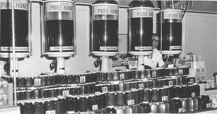 File:Honey 1953 AAC-6902.jpeg