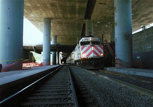 File:Transit1$caltrain-at-22nd-st.jpg