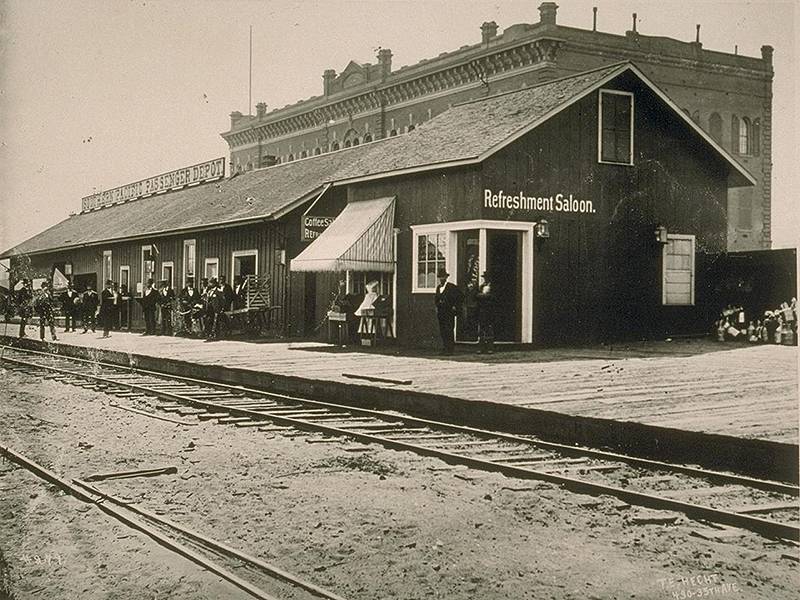 Southern Pacific Railroad Station at Third and Townsend. Ca. 1875. Central Pacific and Southern Pacific office building I0012573A.jpg