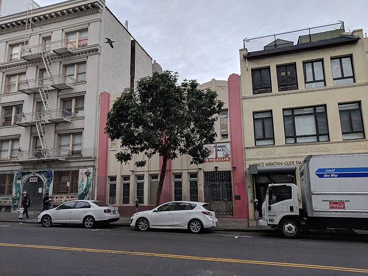 File:Waitresses-bldg-2018 20180129 143123.jpg