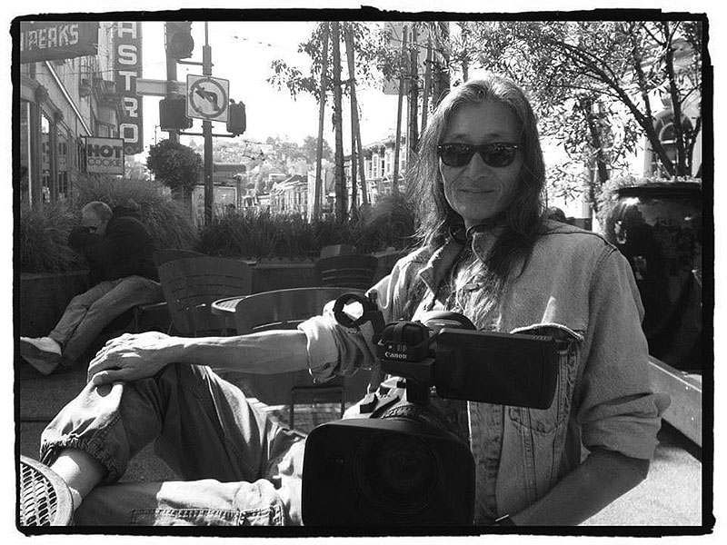 File:In-Castro-at-17th-w-camera-bw.jpg