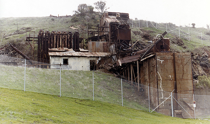 File:D-AlmadenMercuryFurnace1950s2000DDS.jpg