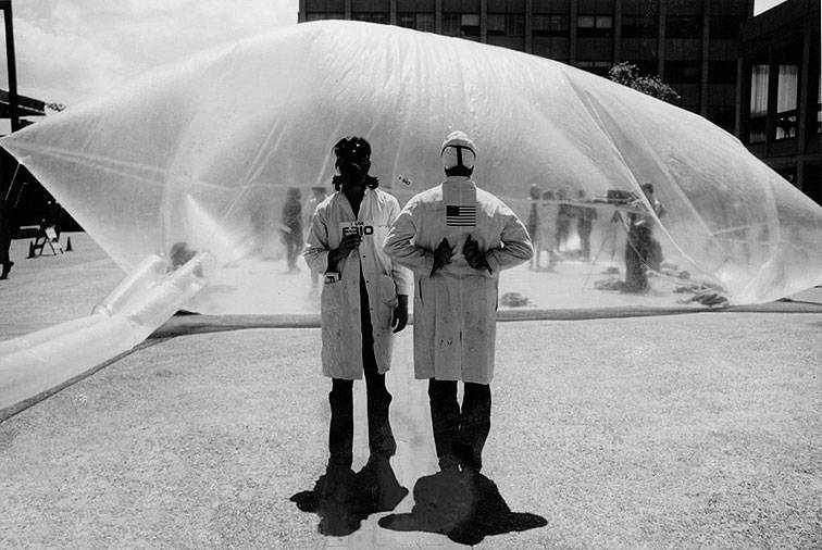 File:Antfarm 5 inflatable.jpg
