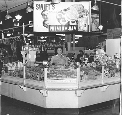 File:Ham counter 1953 AAC-6910.jpeg