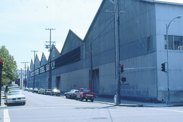 File:East at the south side of 15th Street from Folsom Street to Treat Avenue - 1987 Kirkeberg Diva 1512877.750x.png