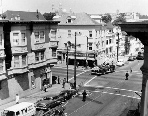 File:1965 corner of Haight and Ashbury ea223a29-db3c-45b4-8690-a5e678673c10.jpg