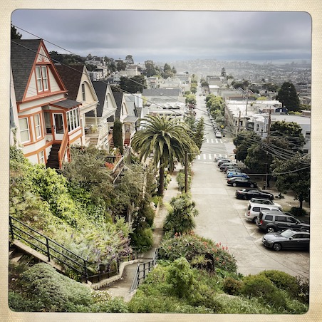 File:East from 22nd street in noe valley apr 2025.jpg