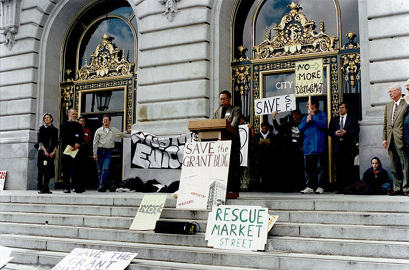 File:Manny-speaking-at-Save-the-Grant-Bldg-2000.jpg