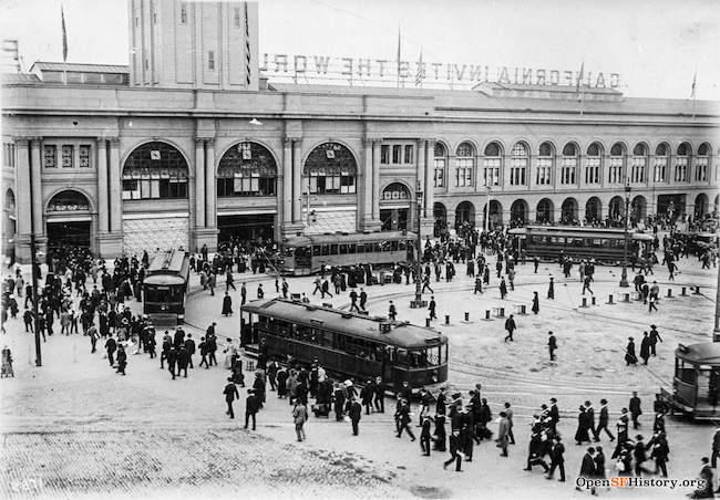 File:Streetcars at Ferry Building PPIE wnp36.00728.jpg