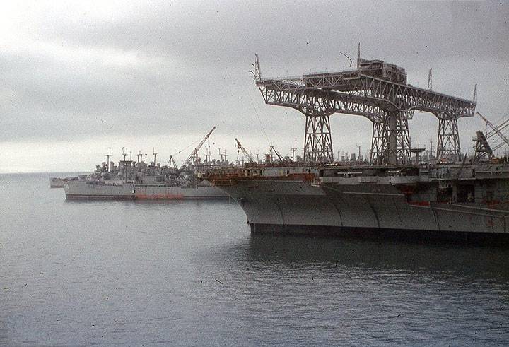 File:SF070 Hunters-Point-1956.jpg