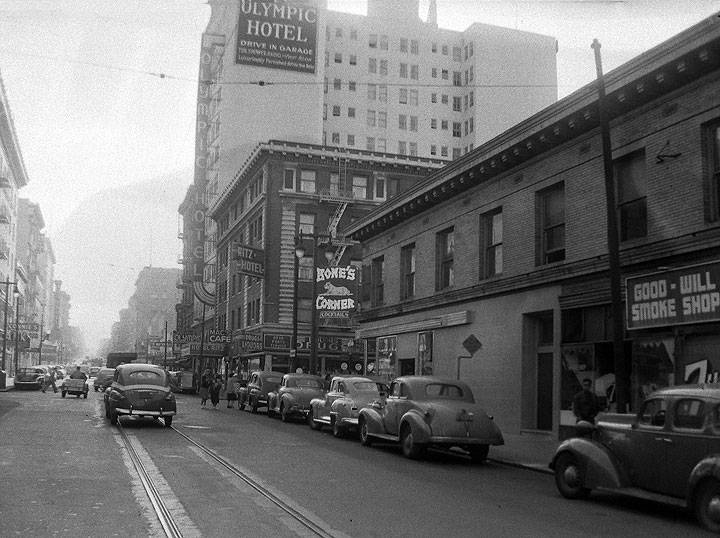 Bones-corner-with-olympic-hotel 6351.jpg