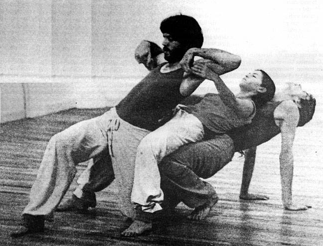 File:Contact-improv-dancing.jpg