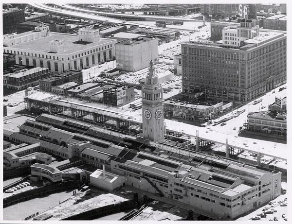 File:Aerial of ferry bldg March 20 1958 AAD-6335.jpg