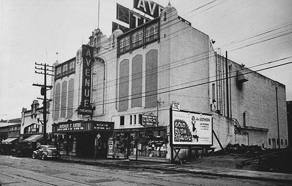 File:Avenue-Theater-1940-AAA-8545.jpg